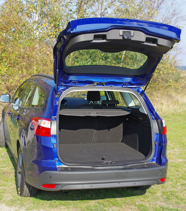 Biltest Ford Focus 1,0 Ecoboost Edition Stationcar prøvekørsel